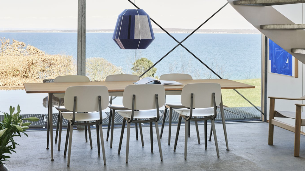 Pyramid Table 02